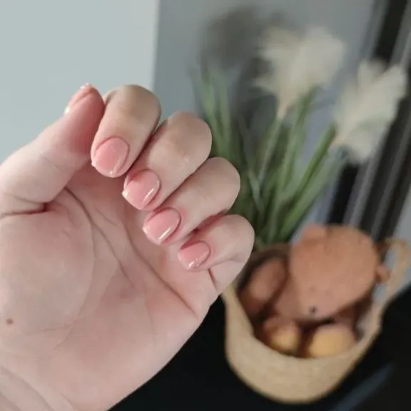 Nude square nails