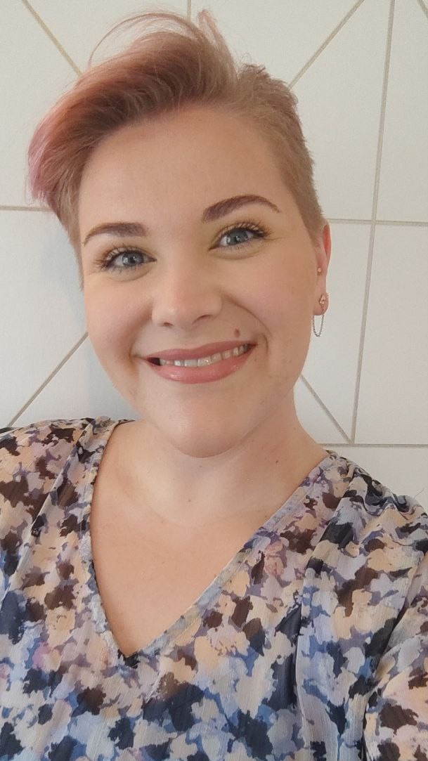 Charlotte nagelstudio nagelsalon schoonheidssalon oostkamp hertsberge ruddervoorde waardamme zedelgem loppem veldegem aartrijke ichtegem eernegem bekegem kortemark handzame werken zarren koekelare bovekerke zande wingene zwevezele lichtervelde torhout hooglede gits